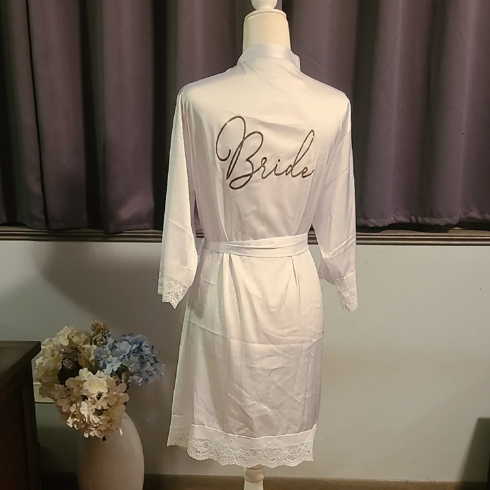 Elegant White Bridal Robe Large / XL